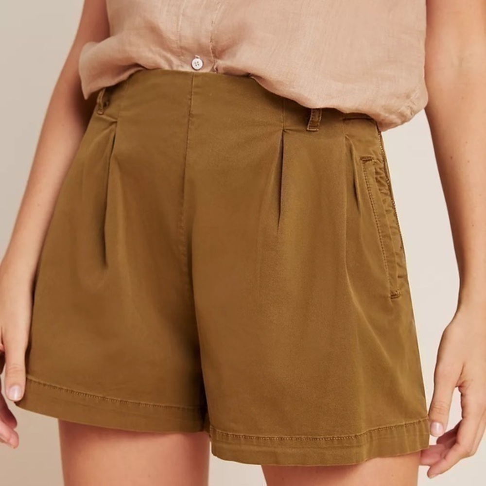 Anthropologie khaki pleated kelyn shorts